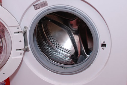 Cum să curățați corect mașina de spălat