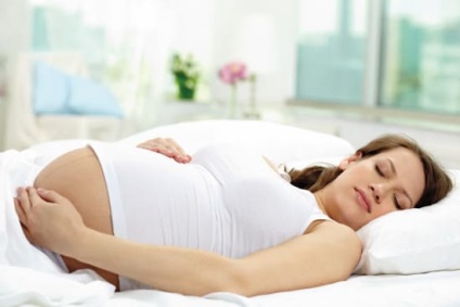 Cum să dormi corect în timpul sarcinii