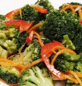 Cum să gătești o salată delicioasă și originală de broccoli la domiciliu