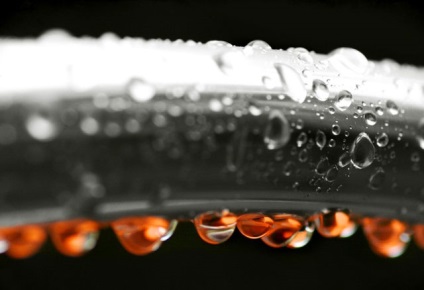 Hogyan lehet eltávolítani a kondenzátumot a hideg vízvezetékekből, mint hogy egy műanyag csövet lezárjanak, hogy ne legyen kondenzáció