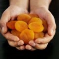 Compot de fructe uscate pentru copii - pot să mănânc cât de mult să gătesc, când să dau, alergia