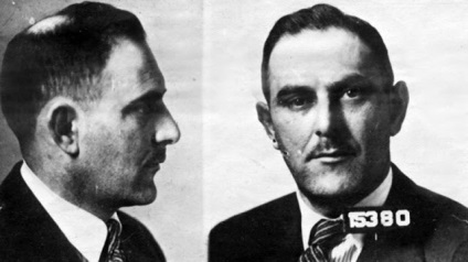 Regele escrocilor ca Victor Lustig ar putea vinde Turnul Eiffel