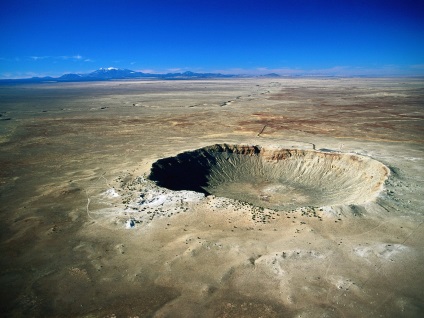 Cratere de meteoriți pe pământ, asteroizi, comete, meteoriți