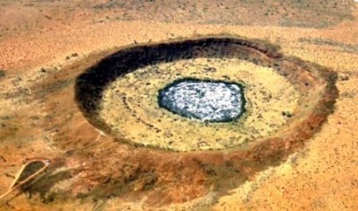 Cratere de meteoriți pe pământ, asteroizi, comete, meteoriți