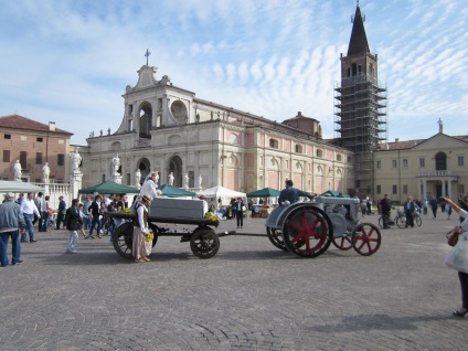 Satul Mantova - Italia în rusă