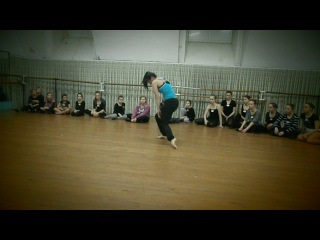 Master class din natalia oropay coafura de seara - clip, viziona online, descarca clip masterclass