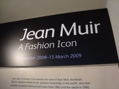 Muir, джин, модна енциклопедия