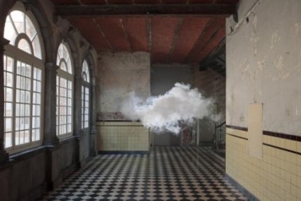 Nimbus - un nor adevărat în interiorul camerei, interesante pe Internet despre evenimente și fapte interesante