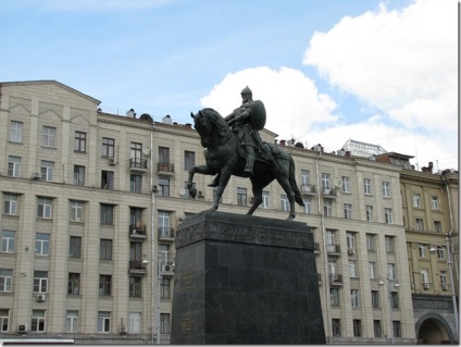 Monumentul unui avocat la Moscova