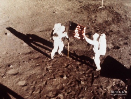 Primul astronaut lunar armstrong nu și-a încheiat călătoria pământească