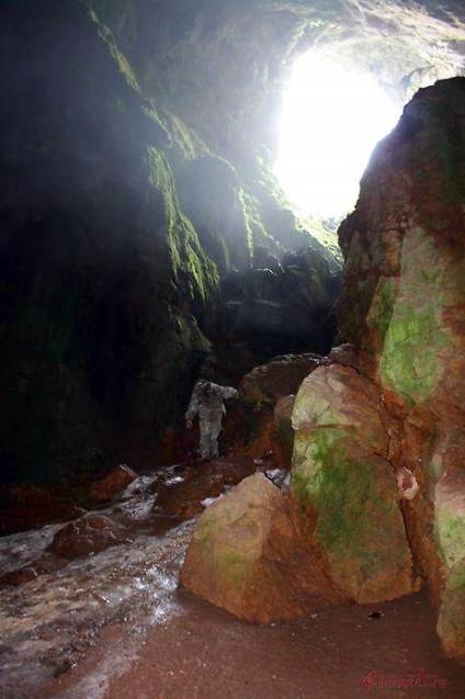 Pestera mare buzluk, peșteri carabi-yaila, site dedicat turismului și călătoriilor