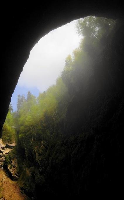 Peșteri ale carstului Moravian