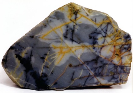 O piatră ornamentală de calcedonie, lumea magică a pietrelor prețioase