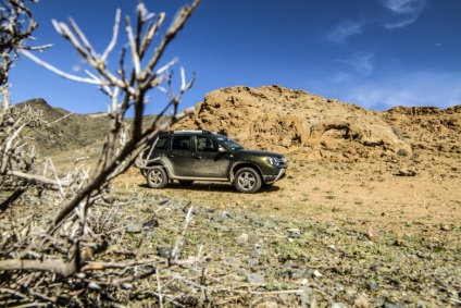 Râul Charyn Canyon Bestamak - o alternativă la Valea Castelelor