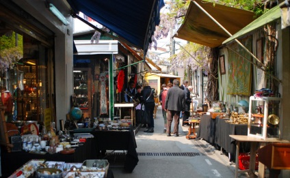 Piața Saint-Ouen din Paris