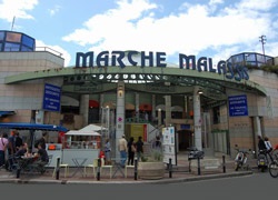 Piața Saint-Ouen din Paris