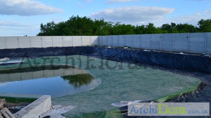 Piscină modernă pentru înot