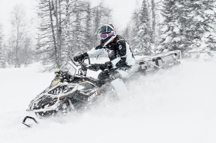 Încercați unitățile de schi-doo și snowmobilele lynx pentru toate ocaziile