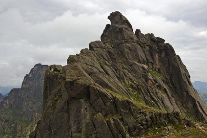 Locuri turistice din Teritoriul Krasnoyarsk - un parc natural - ergaki