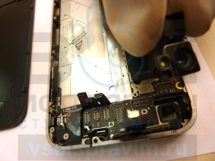 În iPhone, butonul de alimentare nu funcționează ca înlocuitor, studioul de reparații repară totul!