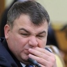 Anatoly Serdyukov, nămol de material compromis