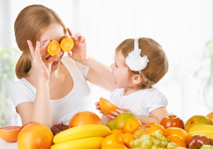 Az egzotikus gyümölcsök hasznosak és károsak lehetnek a gyermek számára