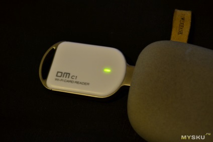 Dm c1 - cititor de carduri wireless pentru micro SD