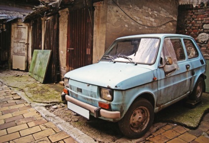 Evacuarea mașinilor abandonate din șantiere