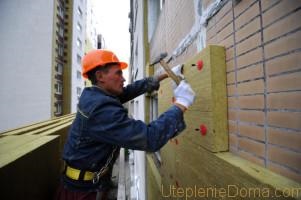 Care este cea mai bună densitate a izolației pentru o fatadă ventilată?