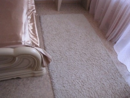 Hogyan válasszuk ki a megfelelő szőnyeget (a folyosón, a folyosón, a hálószobában)