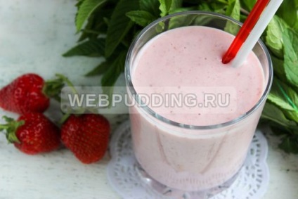 Strawberry smoothies rețetă cu o fotografie cum să gătești