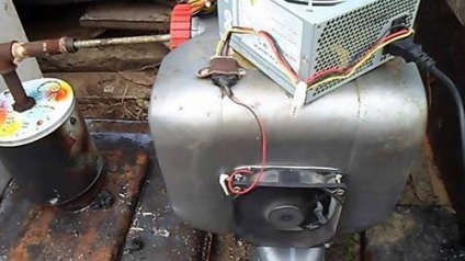 Compresorul pentru generator de fum cu propriile mâini este ieftin și simplu