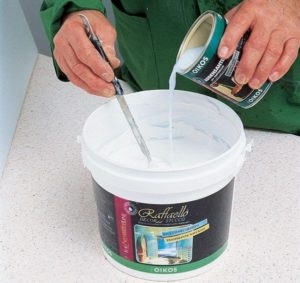 Permetezőpisztoly vízalapú festékhez - választás, alkalmazás és gondozás