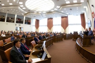 Deputații din Krasnoyarsk au anulat majorarea salariilor, nu știu ce au votat