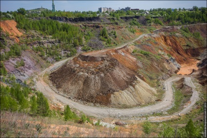 Groapa Mednorudyansk - minele Uralilor