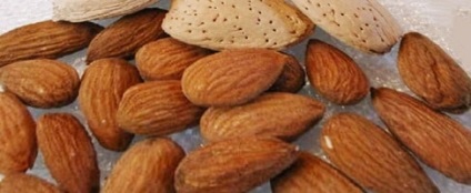 Almond - beneficii pentru vasele de sânge și inimă, curățarea corpului de sănătatea umană