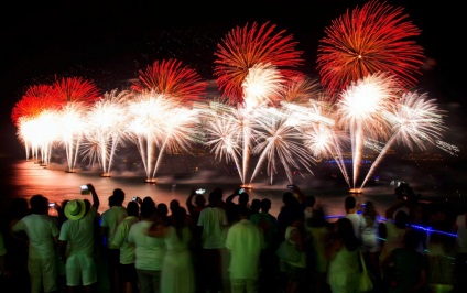 Brazília új éve fotók, hagyományok és rituálék