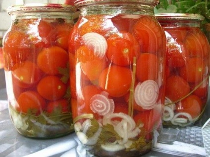 Tomate cu usturoi în interior pentru iarnă, rețete cu fotografie