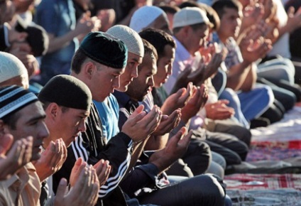 La ce deviere de la Qiblah este încălcat namaz