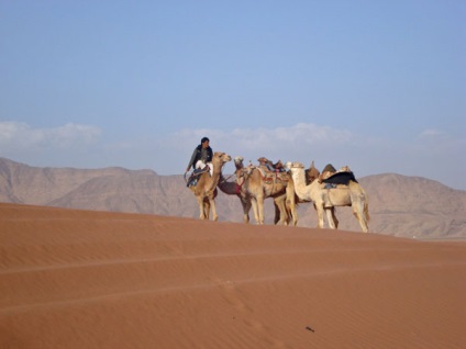 Desert wadi ram, Jordan leírása, fotó, hol található a térkép, hogyan juthat el