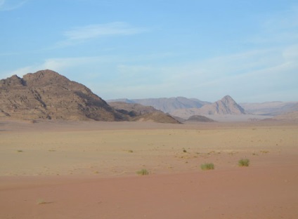 Wadi Rum deșert, descriere Iordania, fotografii, care se află pe hartă, cum să obțineți