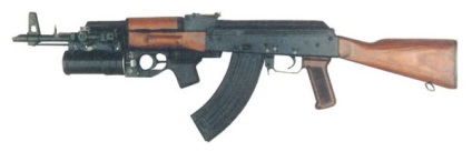 Pistolul de asalt Kalashnikov (ak-47)