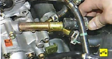 Demontarea și instalarea motorului pe nissan almera classic