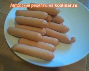 Cârnați de câini calzi fierbinți (hot dogs) rețetă cu fotografii