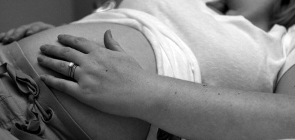 Gyomor a hasban a terhesség korai szakaszában