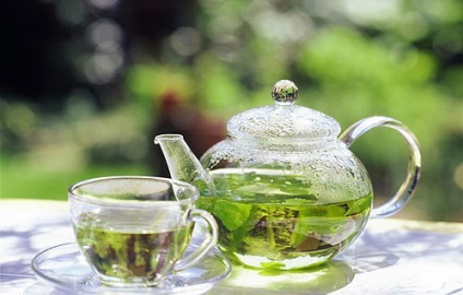 5 Rețete de ceai delicios cu menta