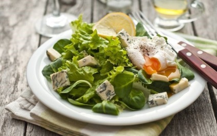 7 Idei pentru salate de vară, gustoase și sănătoase