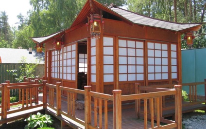 Gazebo în stil chinezesc - casă confortabilă