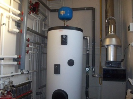 Kazán vagy áramlásmérő és egy indirekt fűtőkészülék választaná a vízmelegítőt a ház és a lakás számára!