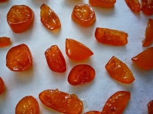 A kumquatból, a kertemből származó kandírozott gyümölcsök